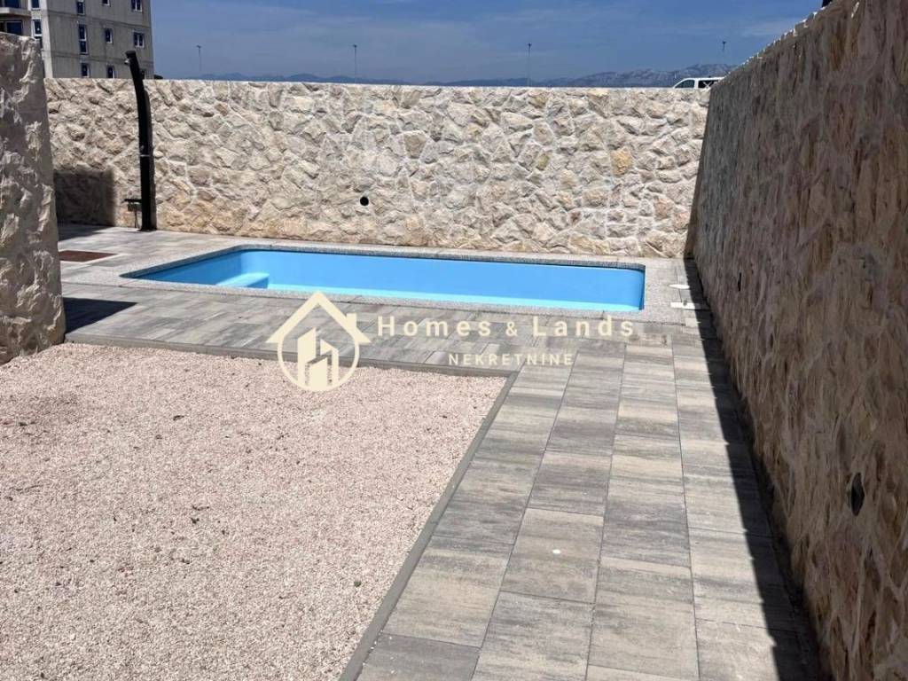 Leasure property, Sale, Povljana, Povljana