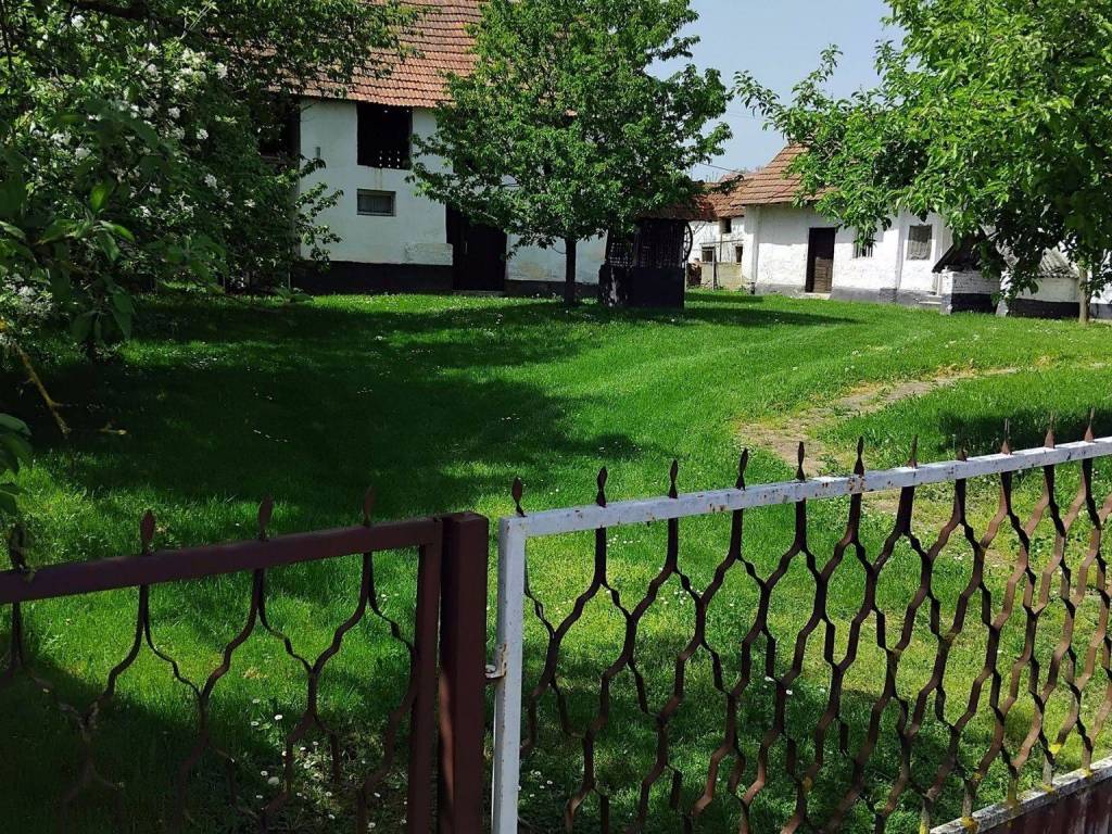 One-storey house, Sale, Požega - Okolica, Mihaljevci