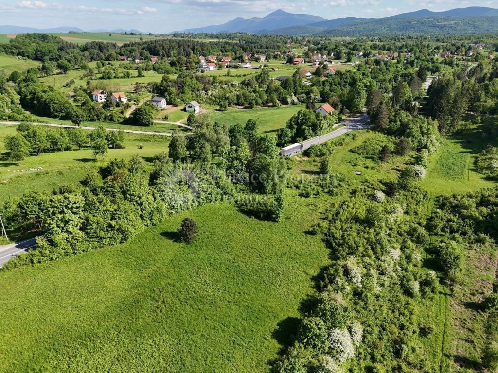 Construction plot for tourism, Sale, Rakovica, Grabovac