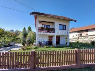Family house, Sale, Slunj, Donje Taborište