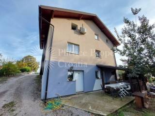 House with apartments, Sale, Slunj, Donje Taborište