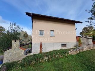 House with apartments, Sale, Slunj, Donje Taborište