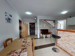 House with apartments, Sale, Slunj, Donje Taborište