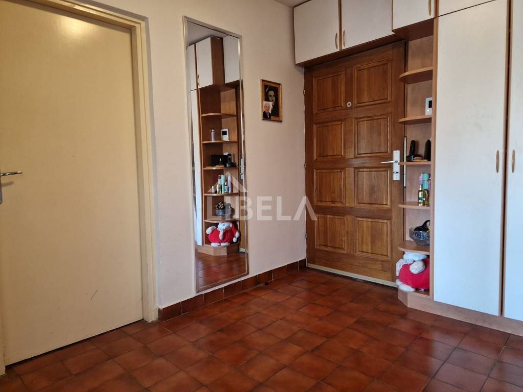 Flat in a building, Sale, Zagreb, Maksimir