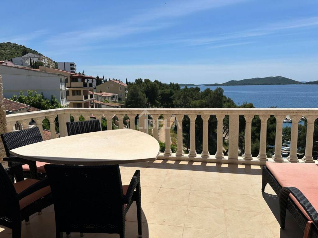 House by the sea, Sale, Pakoštane, Drage