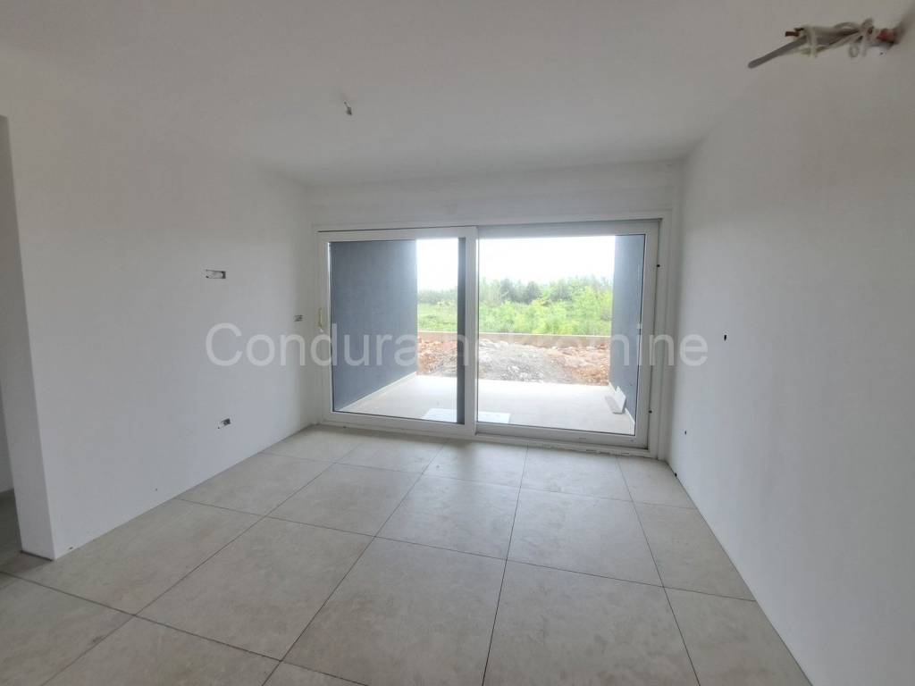 Apartman na moru, Prodaja, Nin, Nin