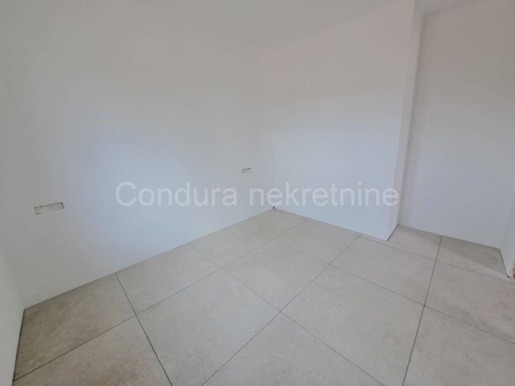 Apartman na moru, Prodaja, Nin, Nin
