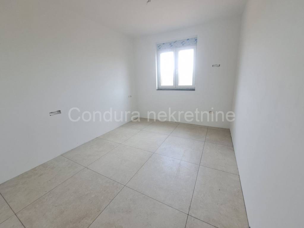Apartman na moru, Prodaja, Nin, Nin