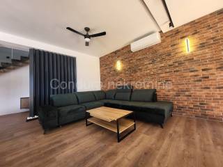 Vila, Prodaja, Privlaka, Privlaka