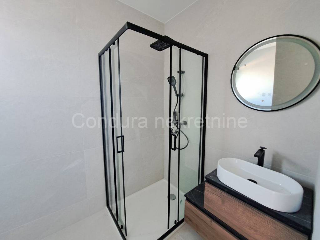 Apartman na moru, Prodaja, Privlaka, Privlaka