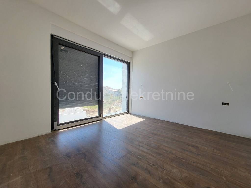 Apartman na moru, Prodaja, Privlaka, Privlaka