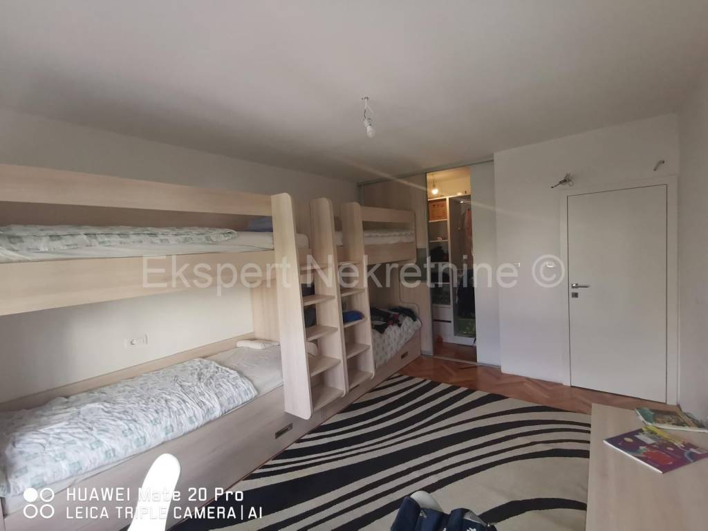 Flat in a building, Sale, Split, Split