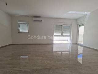 Apartman na moru, Prodaja, Vir, Vir