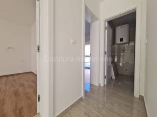 Apartman na moru, Prodaja, Vir, Vir