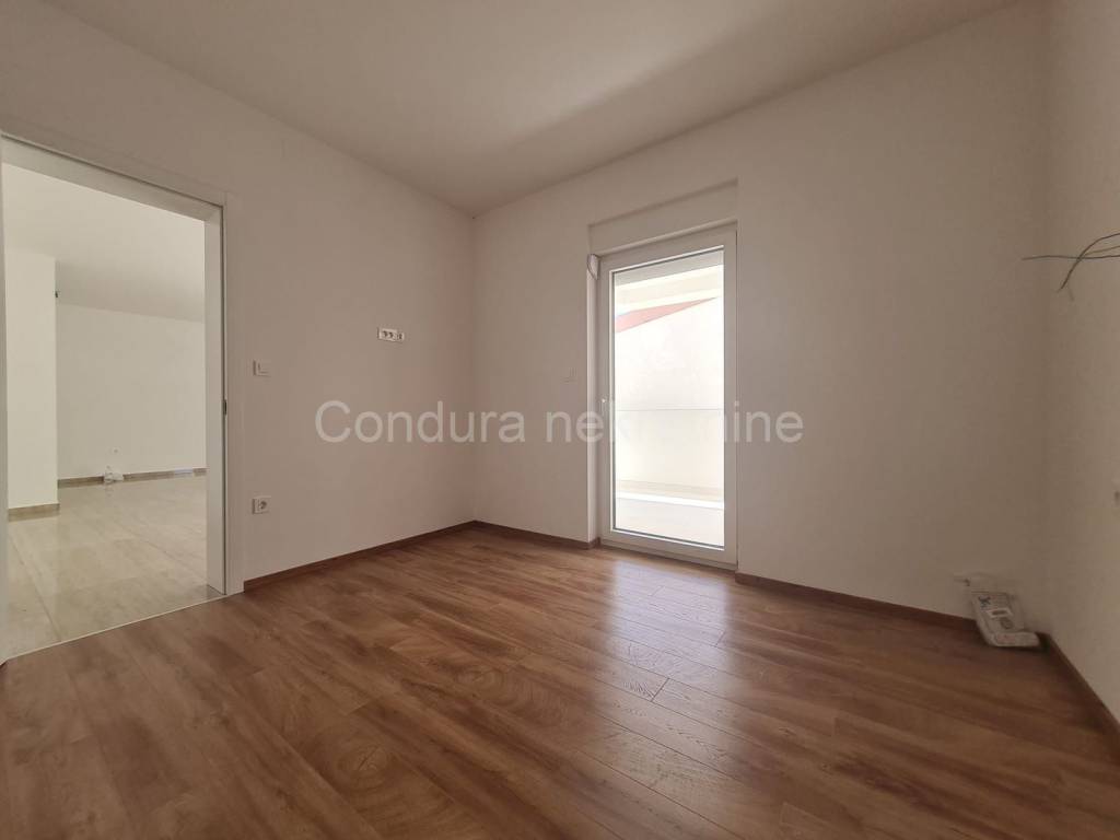 Apartman na moru, Prodaja, Vir, Vir