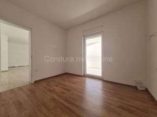 Apartman na moru, Prodaja, Vir, Vir