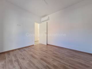 Apartman na moru, Prodaja, Vir, Vir