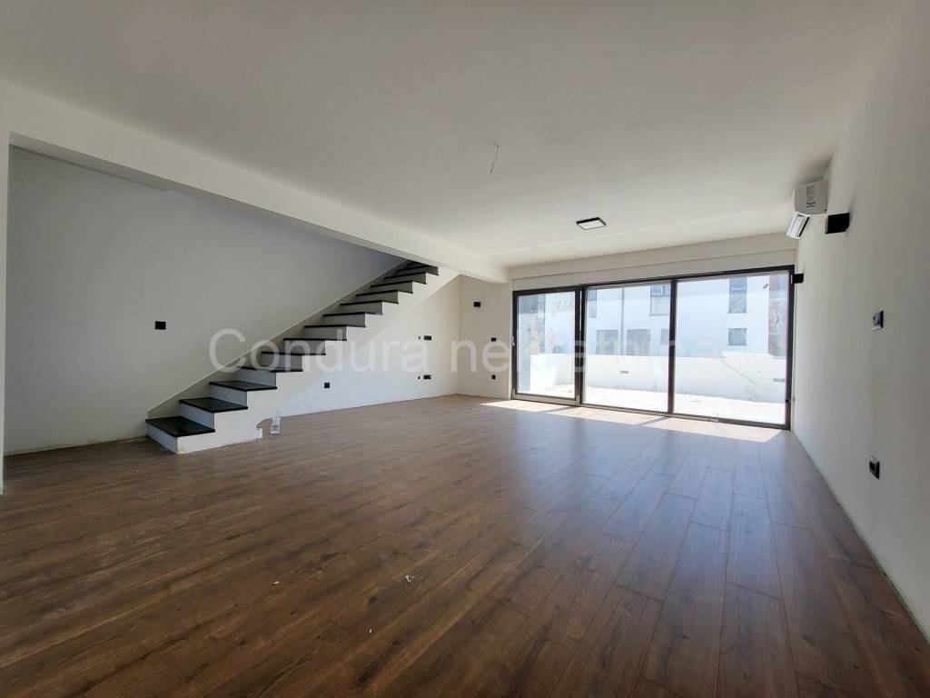 Apartman na moru, Prodaja, Privlaka, Privlaka