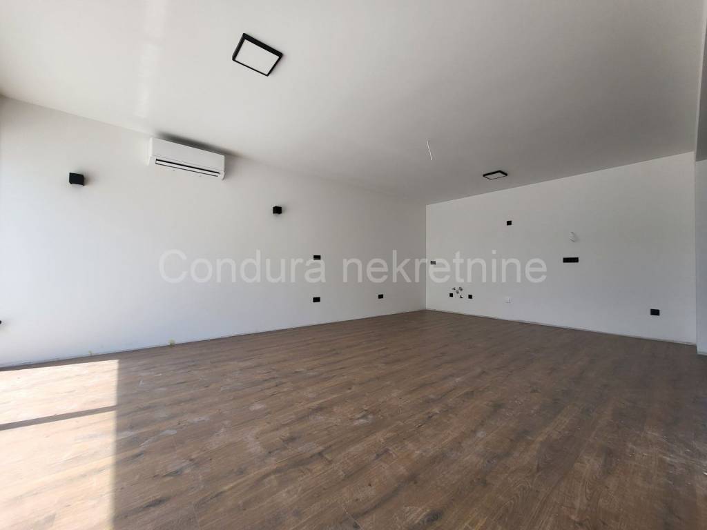 Apartman na moru, Prodaja, Privlaka, Privlaka