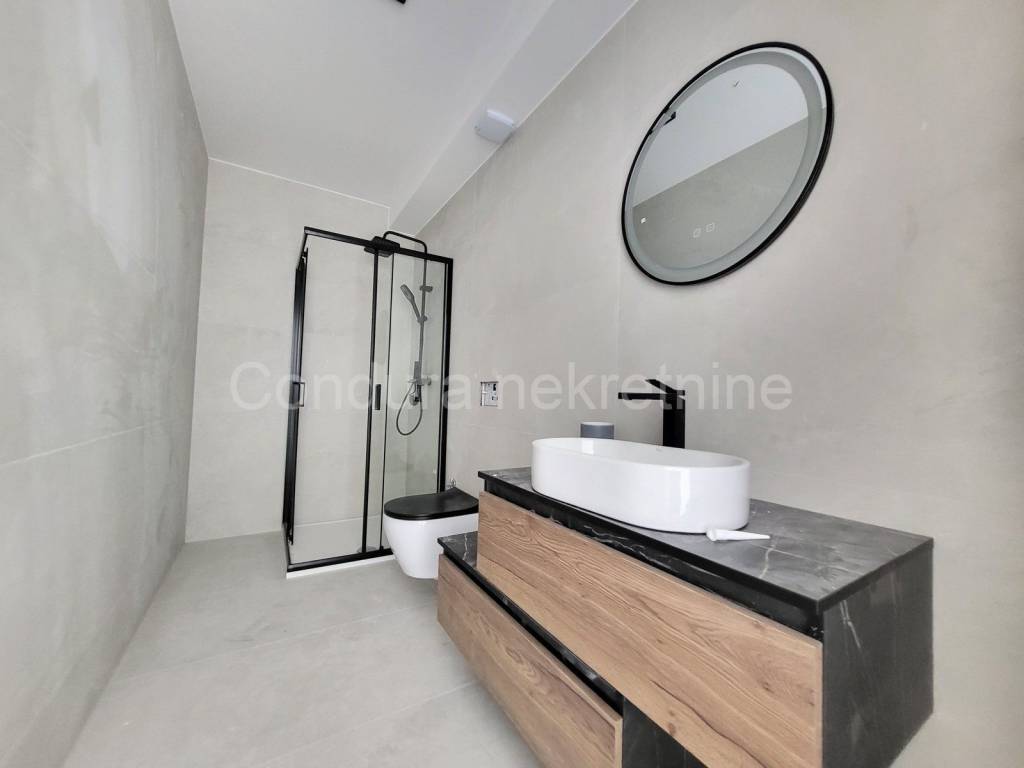 Apartman na moru, Prodaja, Privlaka, Privlaka
