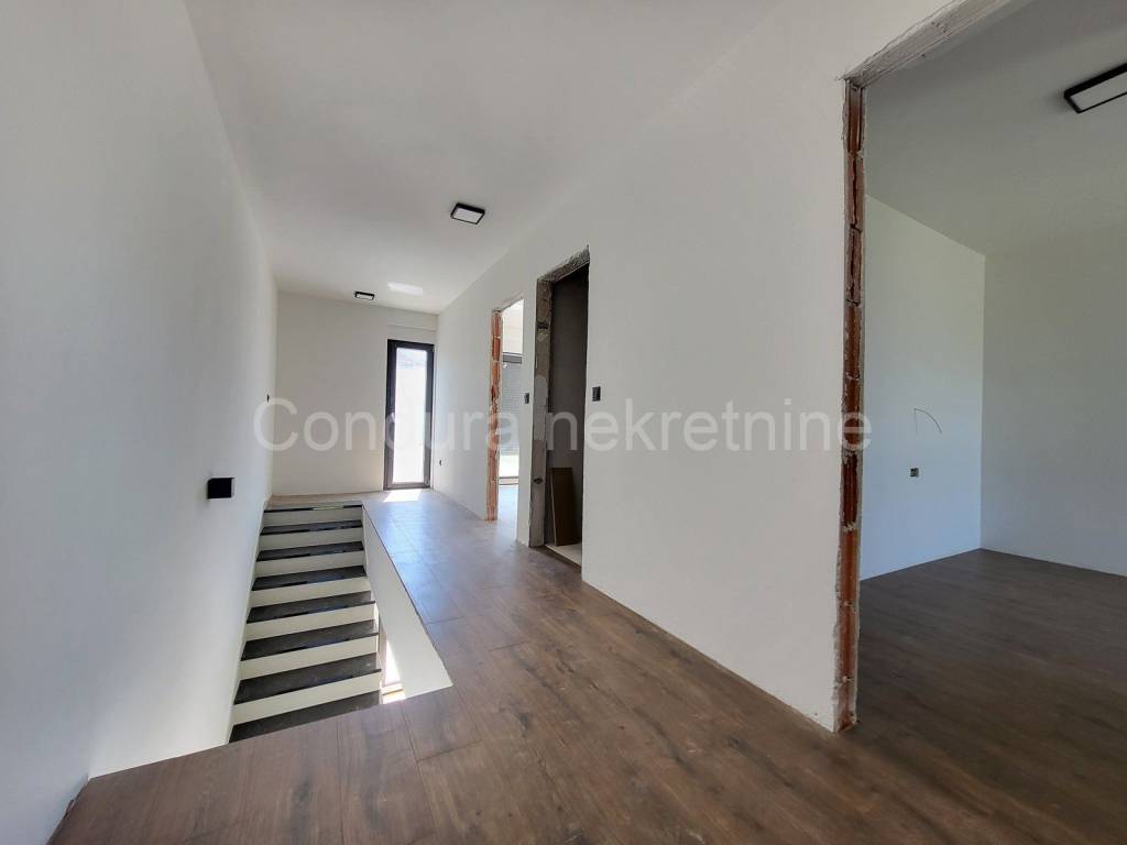 Apartman na moru, Prodaja, Privlaka, Privlaka