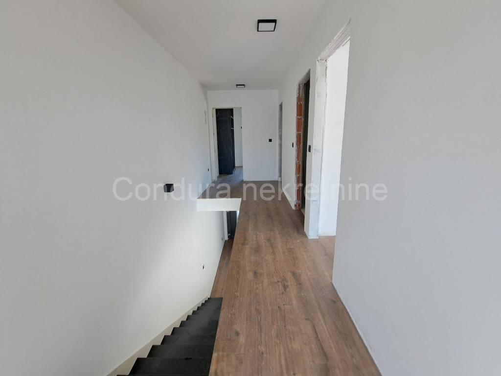 Apartman na moru, Prodaja, Privlaka, Privlaka