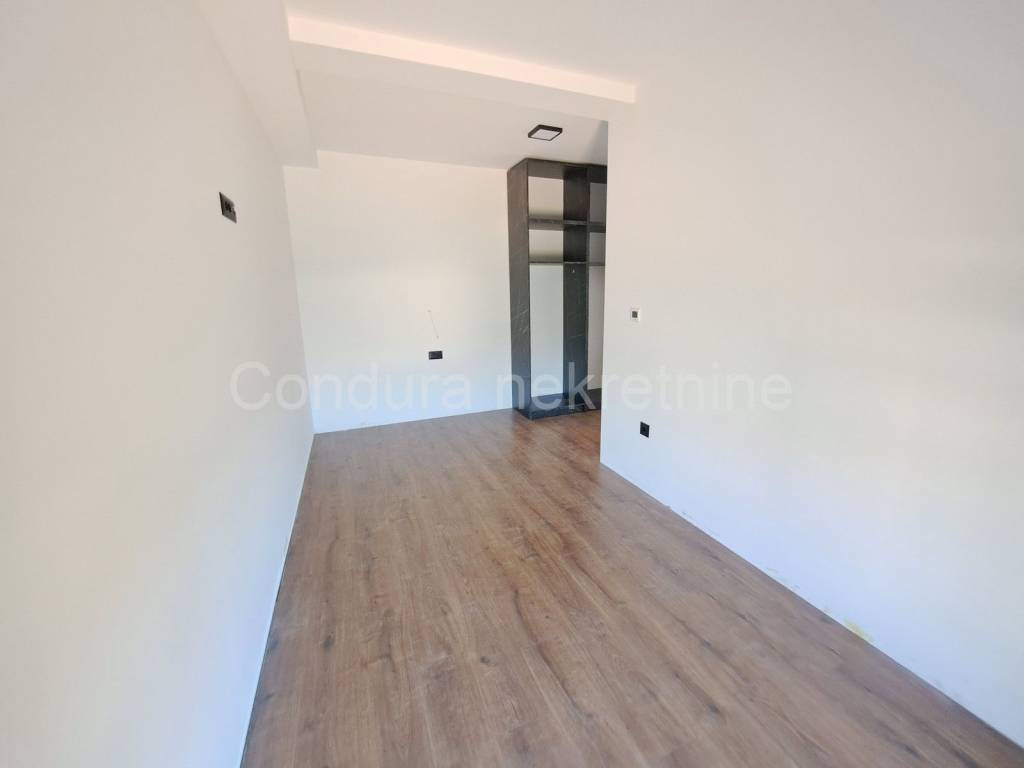 Apartman na moru, Prodaja, Privlaka, Privlaka