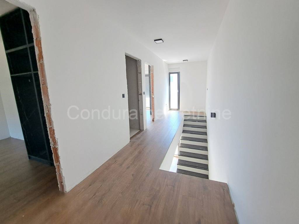 Apartman na moru, Prodaja, Privlaka, Privlaka
