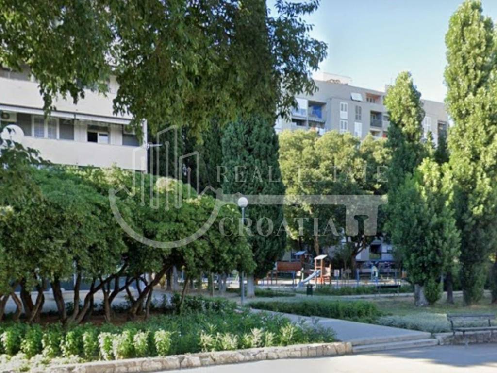 Prodaja, Split,Blatine