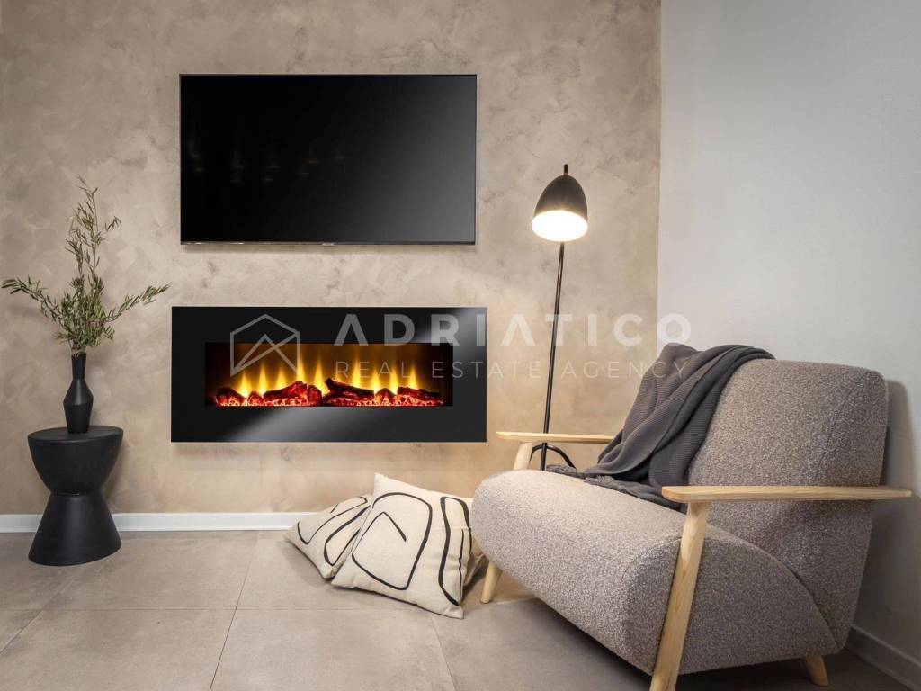 Flat in a building, Sale, Pula, Pula