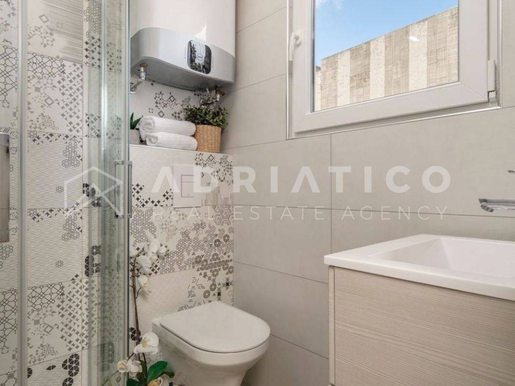 Flat in a building, Sale, Pula, Pula