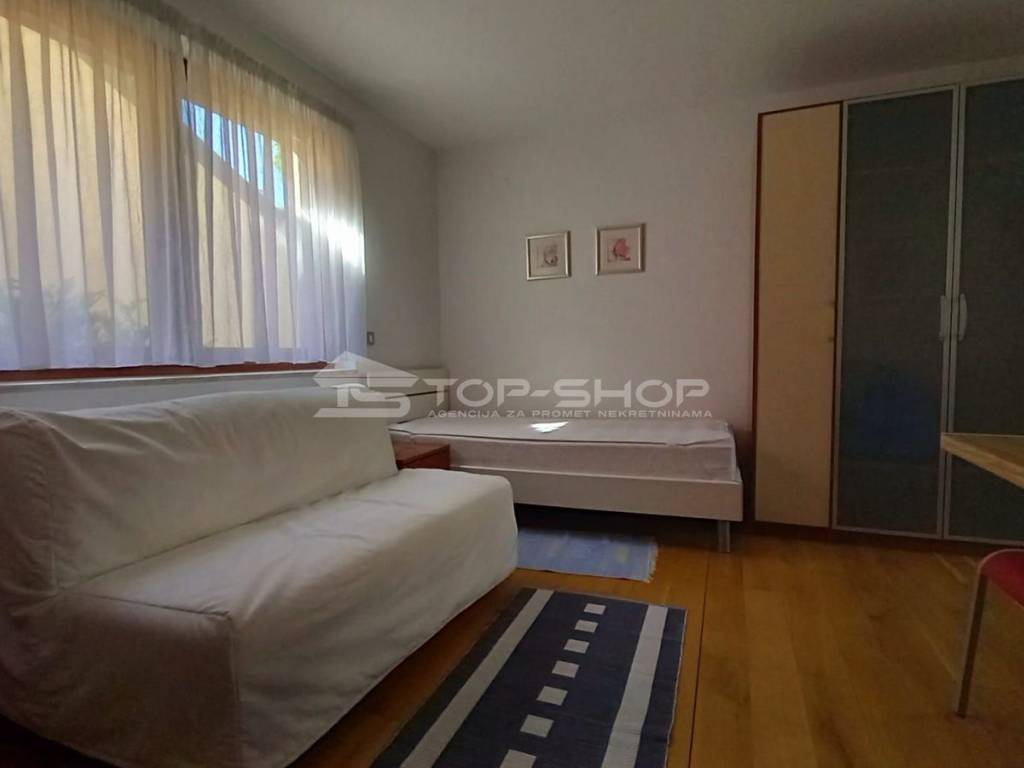 Flat in an urban villa, Rent, Zagreb, Donji Grad