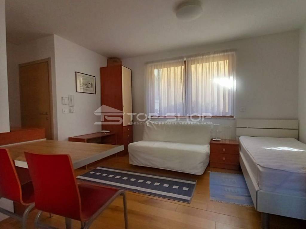 Flat in an urban villa, Rent, Zagreb, Donji Grad