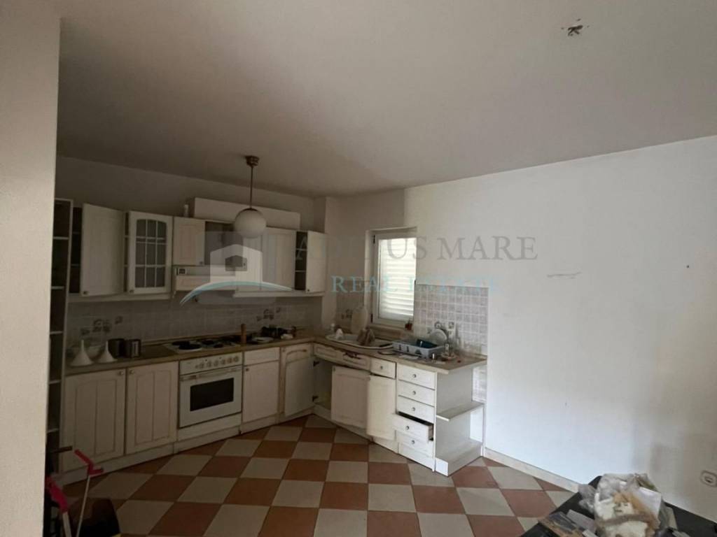 House with apartments, Sale, Vodice, Srima