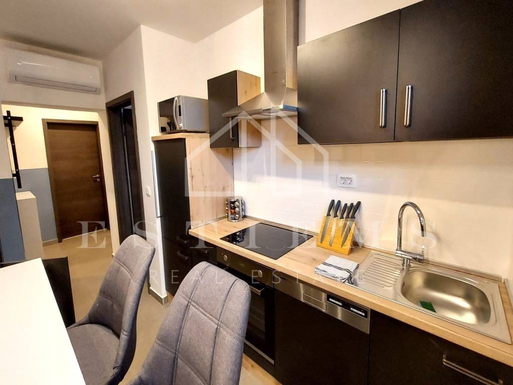 Flat in a building, Rent, Rijeka, Istok