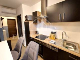 Flat in a building, Rent, Rijeka, Istok