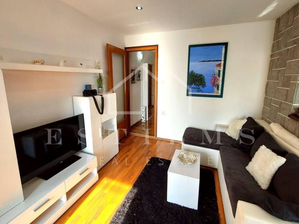 Flat in a building, Sale, Rijeka, Istok