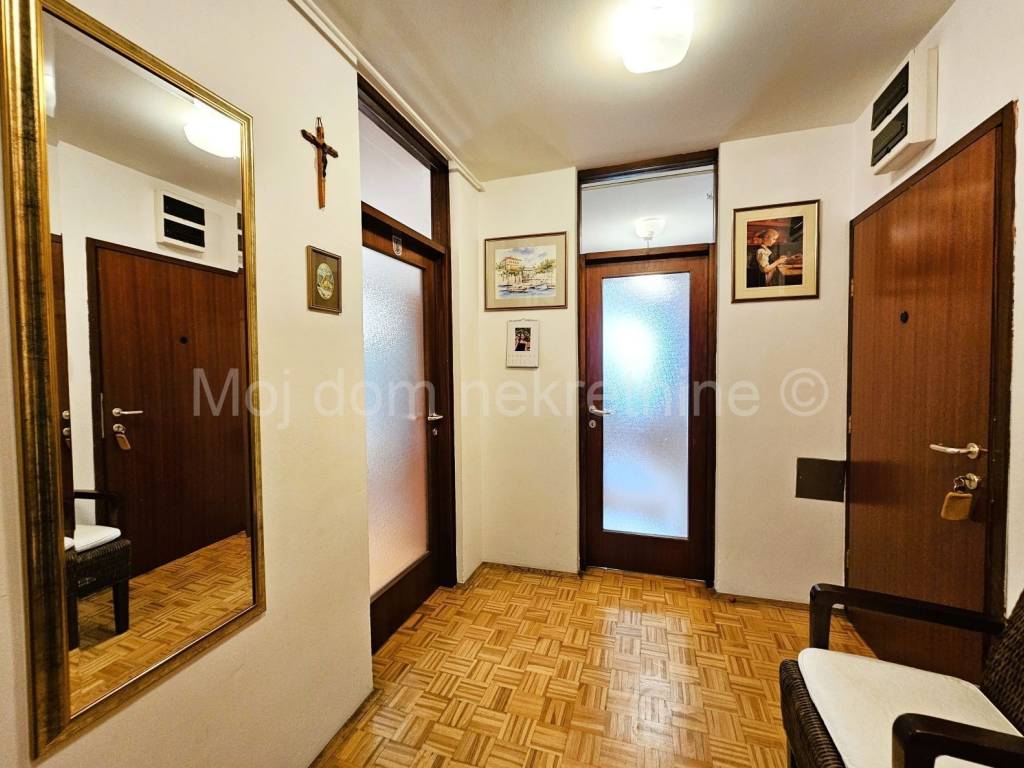 Flat in a building, Sale, Zagreb, Maksimir