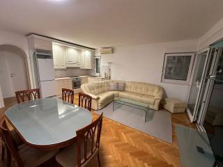 Flat in a building, Rent, Split, Split
