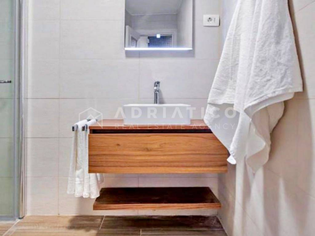 Stan u starijoj zgradi, Prodaja, Rovinj, Rovinj