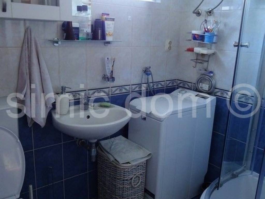 House with apartments, Sale, Rogoznica, Ražanj