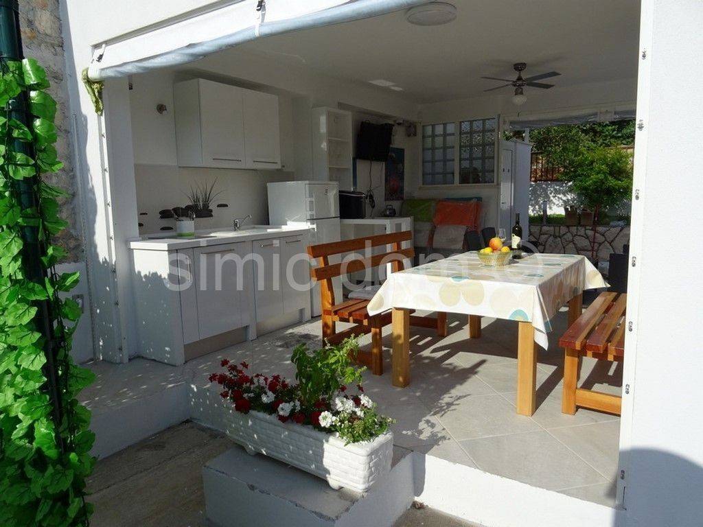 House with apartments, Sale, Rogoznica, Ražanj