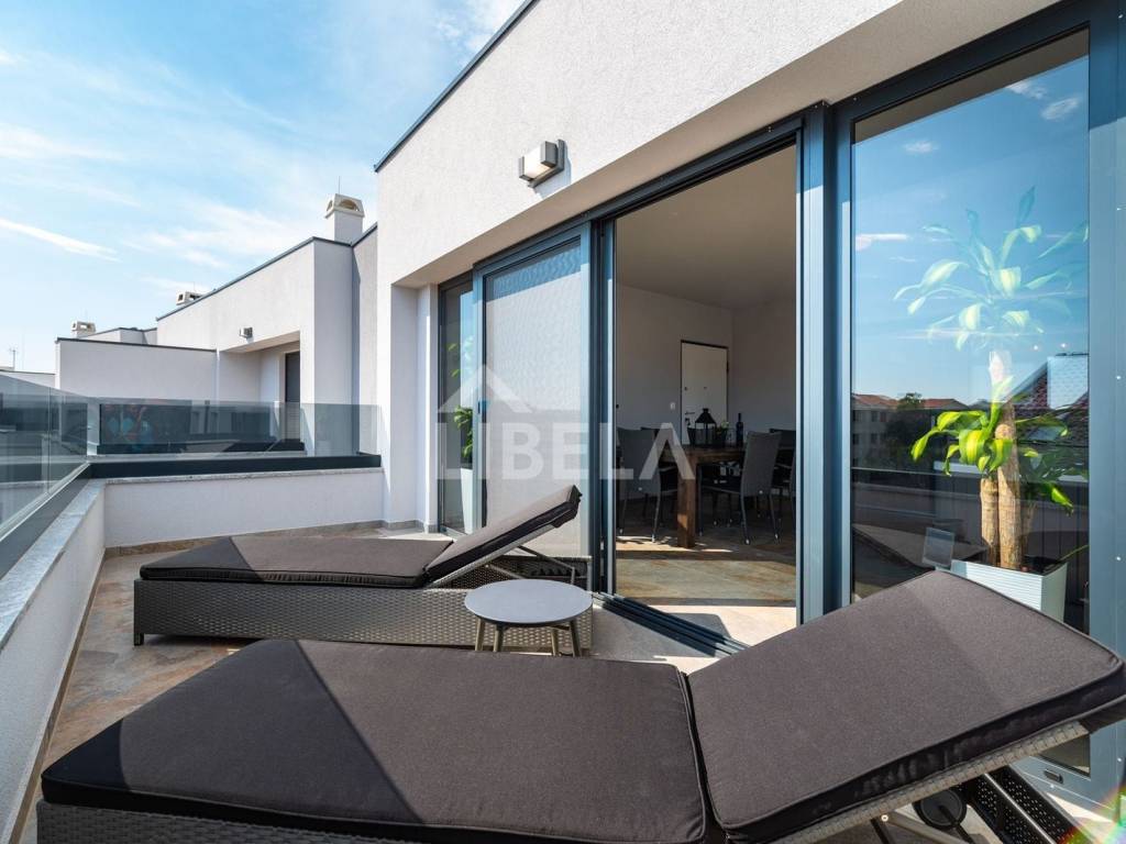 Apartment by the sea, Sale, Nin, Zaton