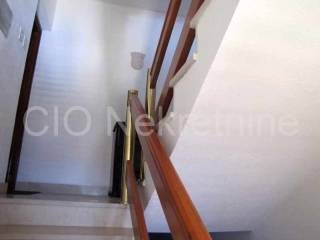 House in row, Sale, Bol, Bol