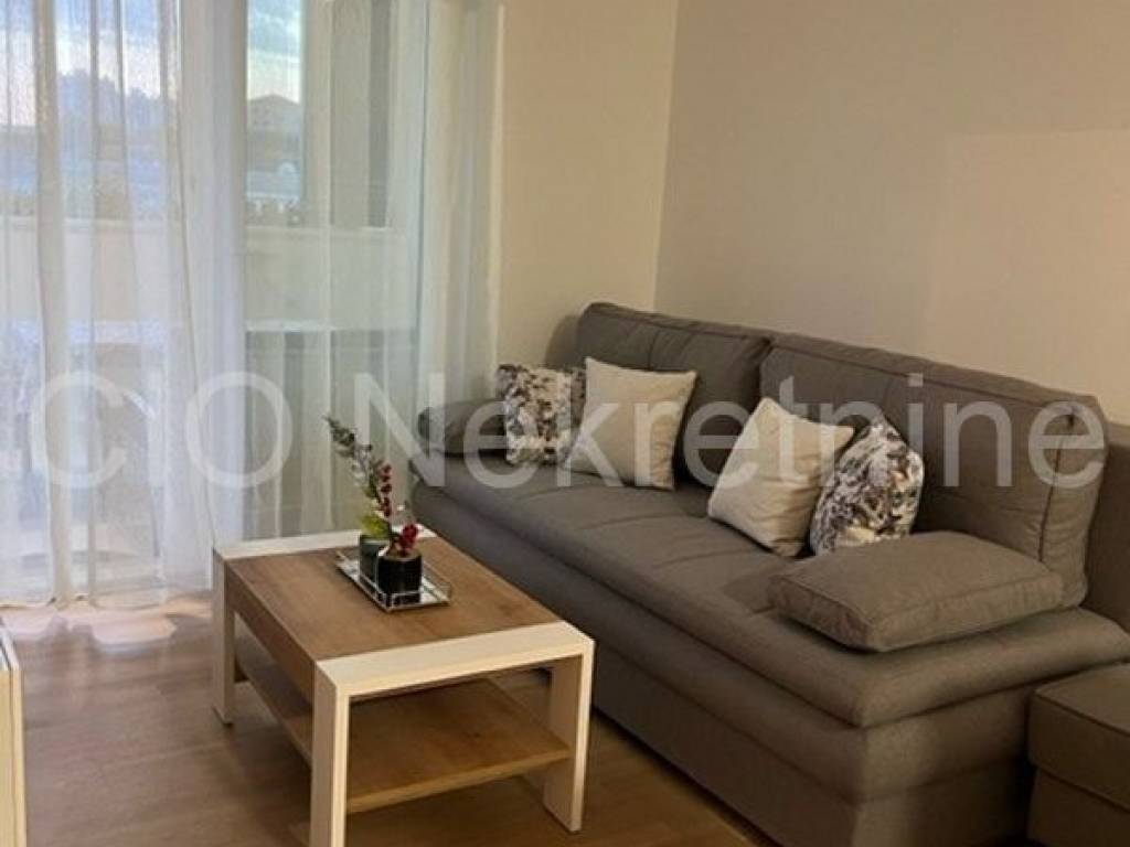 Flat in a new building, Rent, Split, Split
