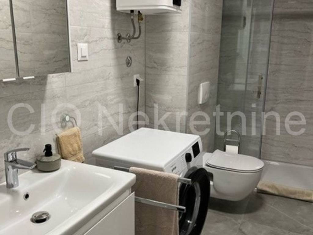 Flat in a new building, Rent, Split, Split