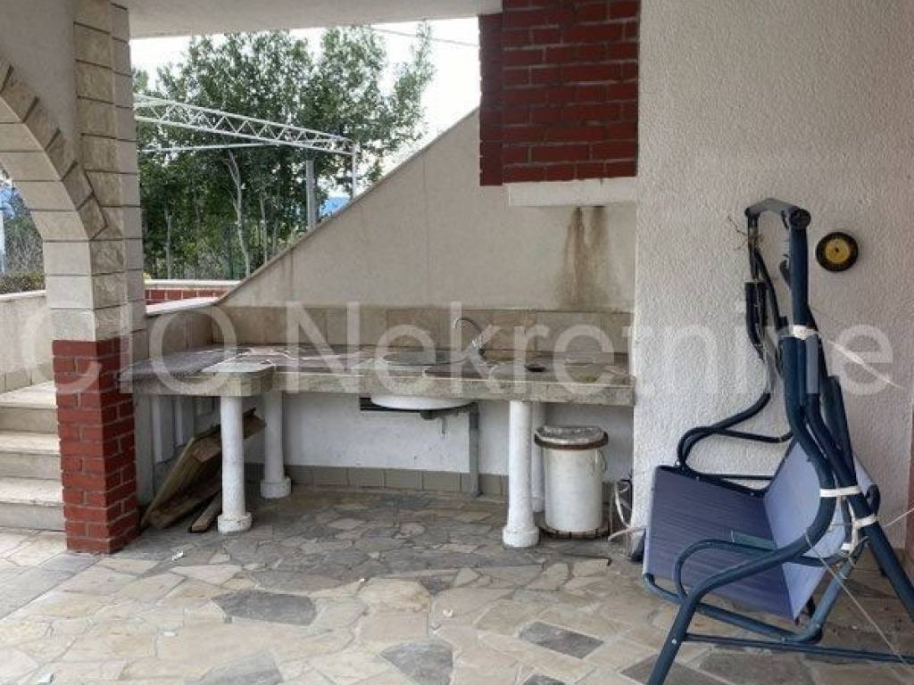 House with apartments, Sale, Podstrana, Podstrana