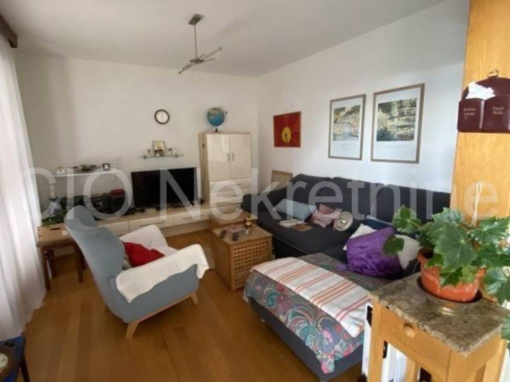 House with apartments, Sale, Podstrana, Podstrana