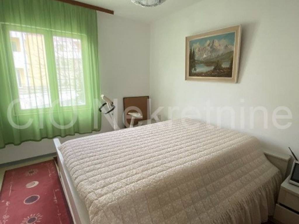 House with apartments, Sale, Podstrana, Podstrana