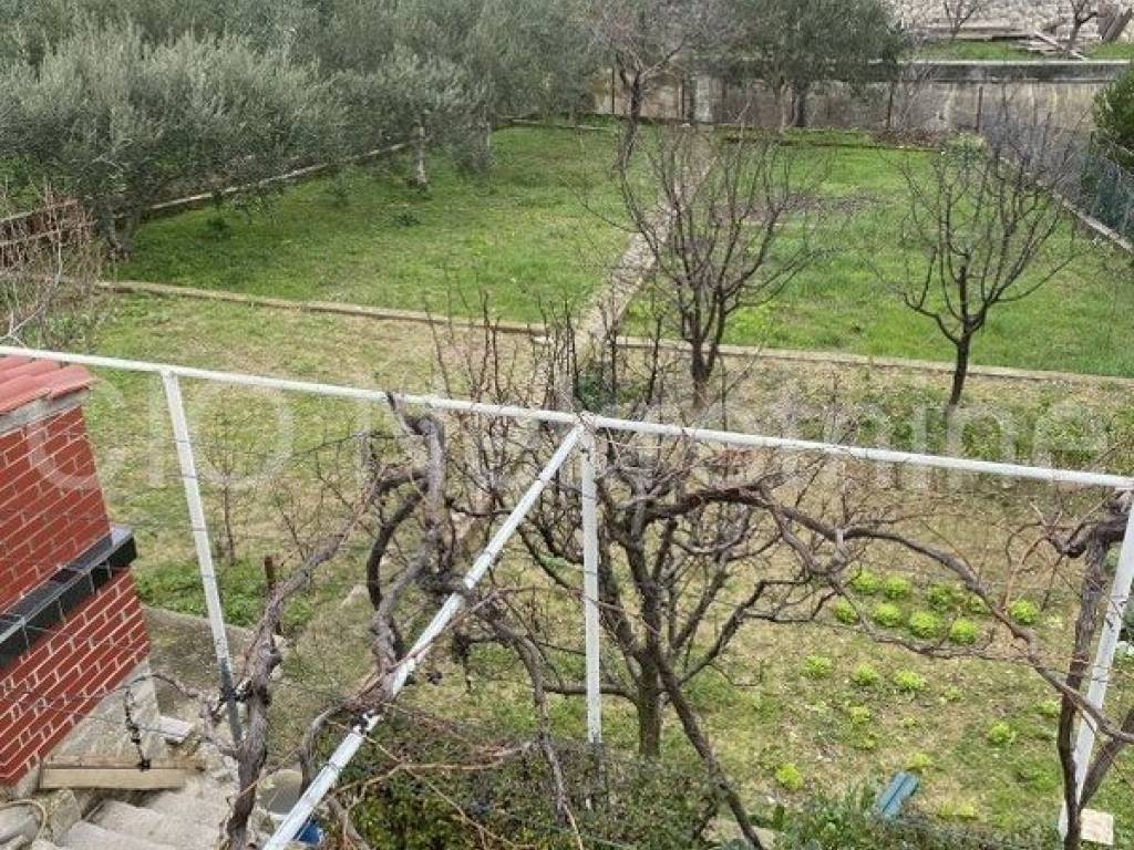House with apartments, Sale, Podstrana, Podstrana